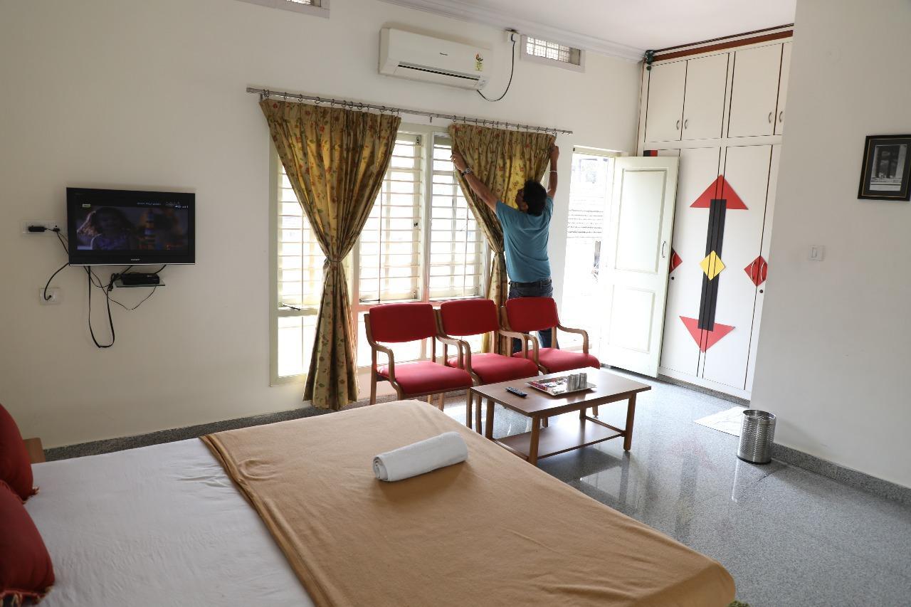 Hotel Queens Comfort Mysore Eksteriør billede